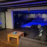 Park Mit Pool, Jacuzzi Und 3 Schlafzimmer * Uelzen