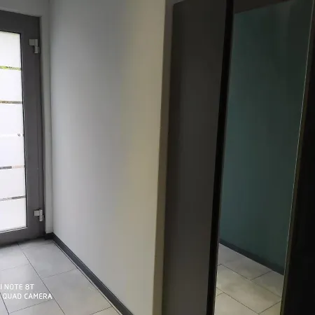 Park Villa Ferienwohnung Mit Pool, Jacuzzi Und 3 Schlafzimmer *