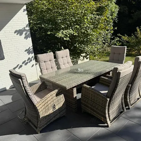 Park Mit Pool Und 3 Schlafzimmer Appartamento