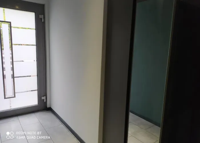 Park Villa Ferienwohnung Mit Pool, Jacuzzi Und 3 Schlafzimmer *