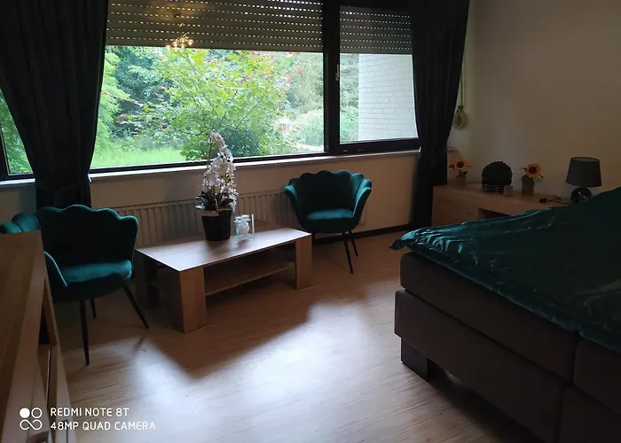 Park Villa Ferienwohnung Mit Pool, Jacuzzi Und 3 Schlafzimmer Διαμέρισμα