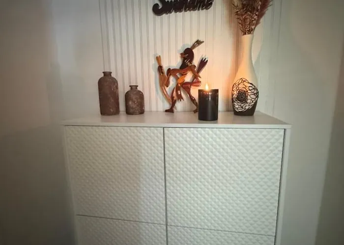 Park Villa Ferienwohnung Mit Pool, Jacuzzi Und 3 Schlafzimmer Διαμέρισμα Uelzen